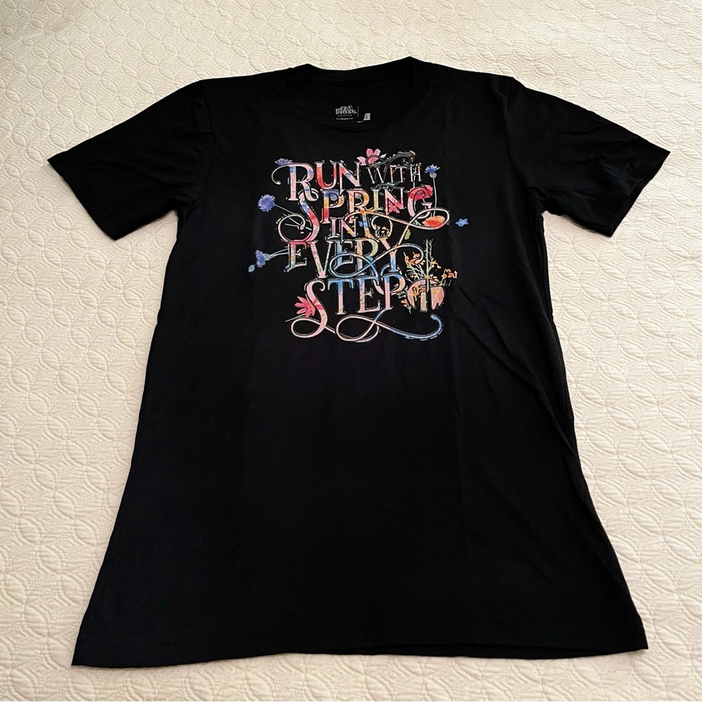 NEW Raw Threads Shirt of the Month - Run With Spring in Every Step (size Small)